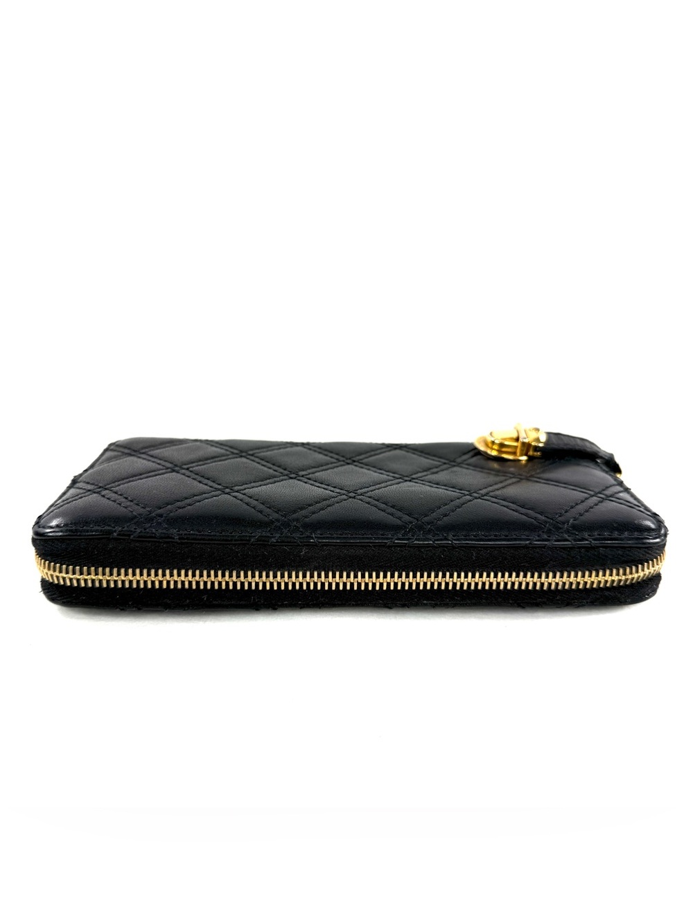 Marc Jacobs Black Quilted Leather Large Zip Around Wallet Clutch Brass Push Lock - Picture 5 of 10